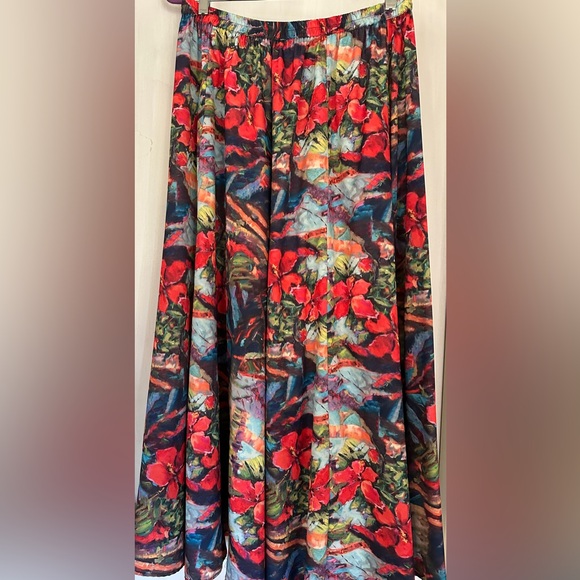 Christian Siriano Dresses & Skirts - Christian Siriano Maxi Floral Women's Skirt